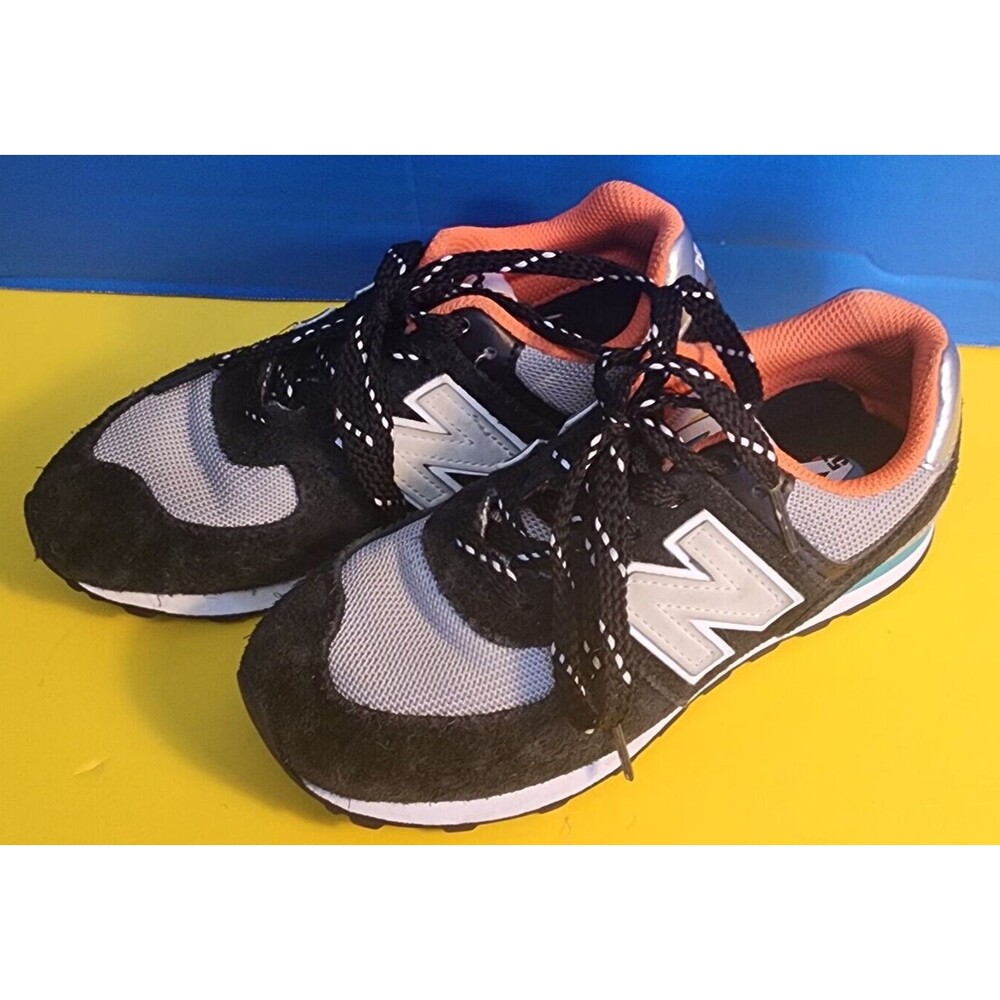 New Balance Model 574BB1 Low Top Multicolor Lace Up Boy Sneaker  Size  1.5